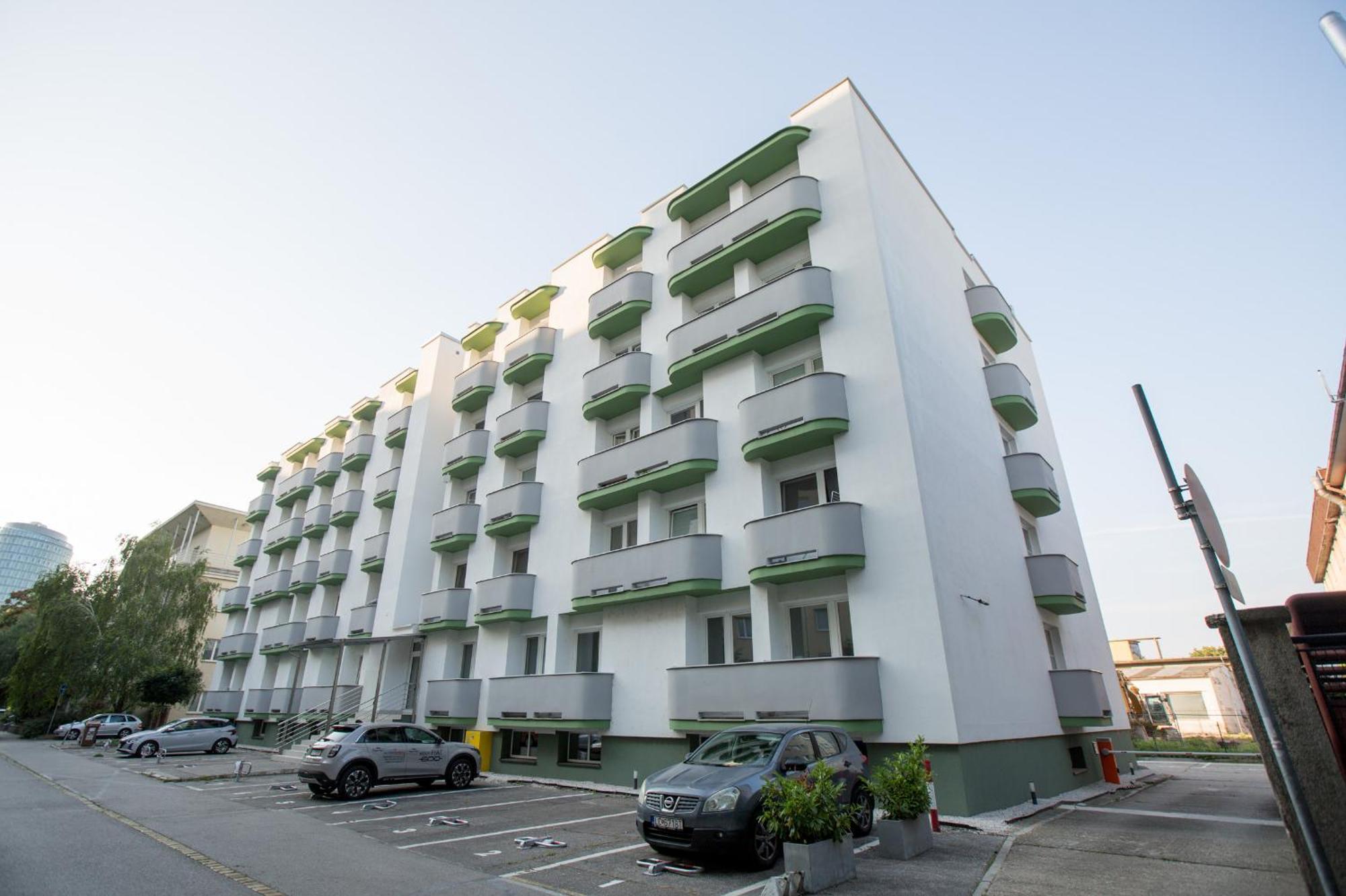 Apartment Near The Ondrej Nepela Winter Stadium Bratislava Bagian luar foto